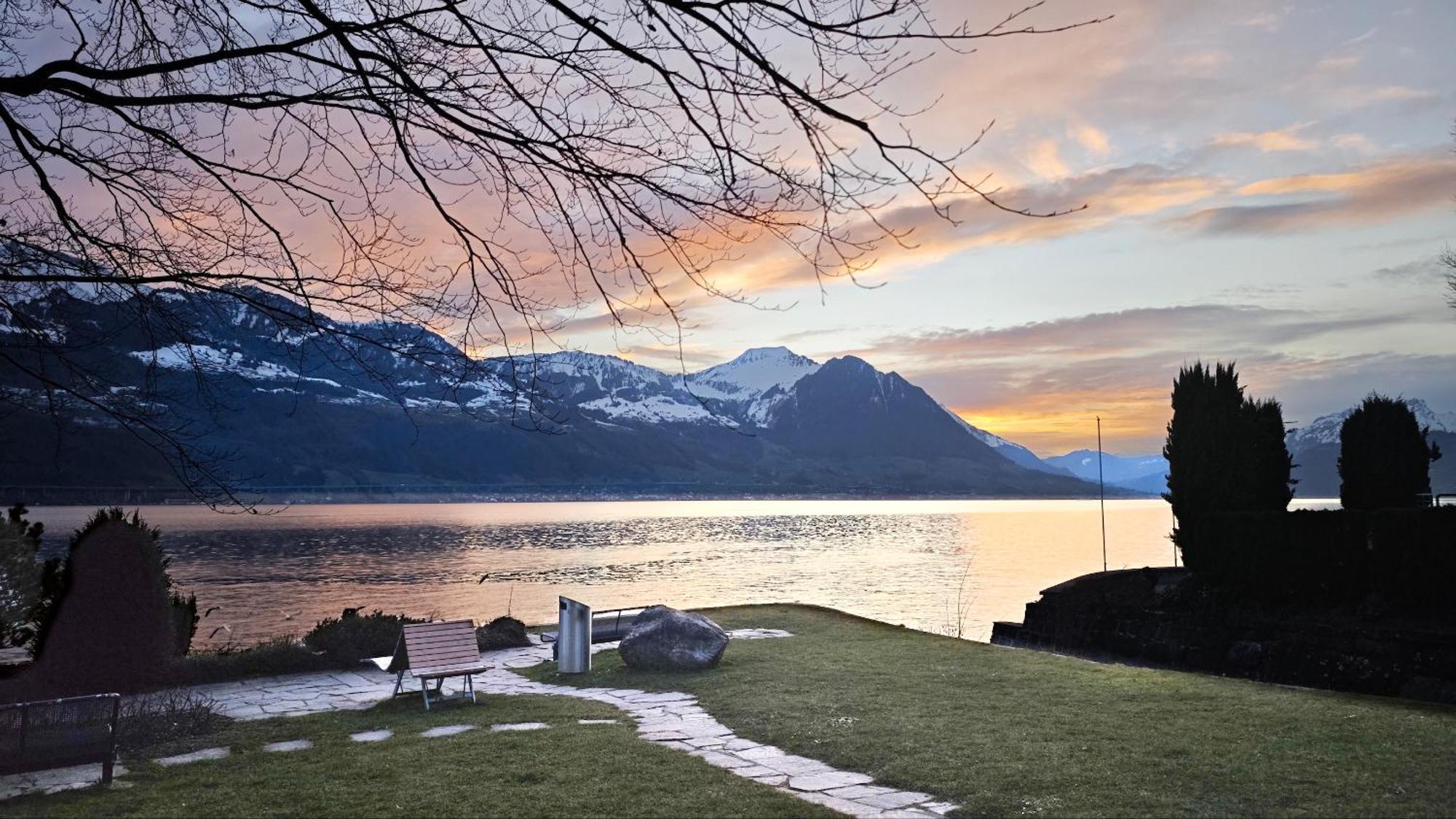Seehotel Schwert Gersau Exteriör bild